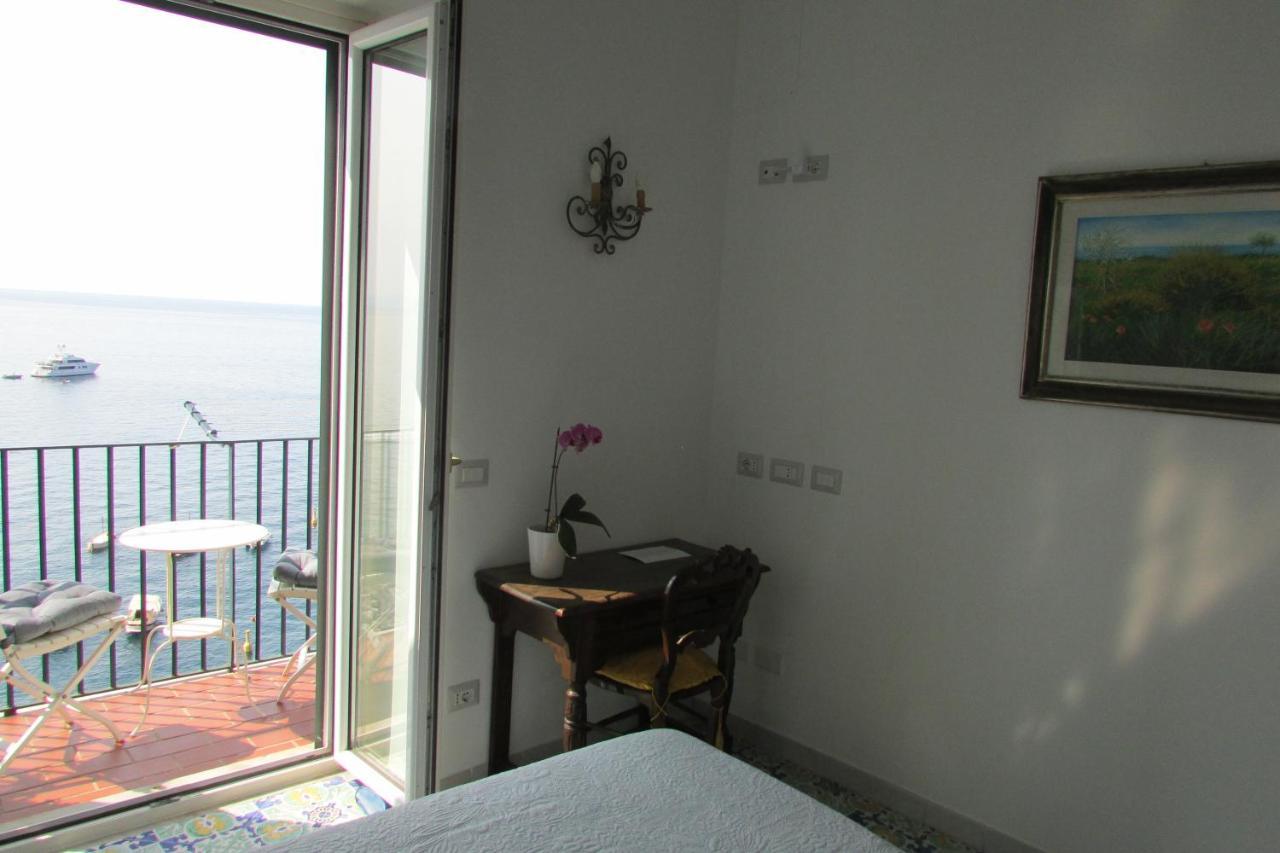 Domus Claudia Hotel Atrani Exterior photo