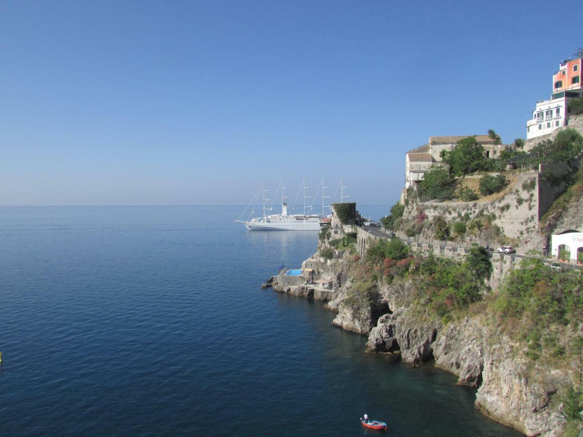 Domus Claudia Hotel Atrani Exterior photo