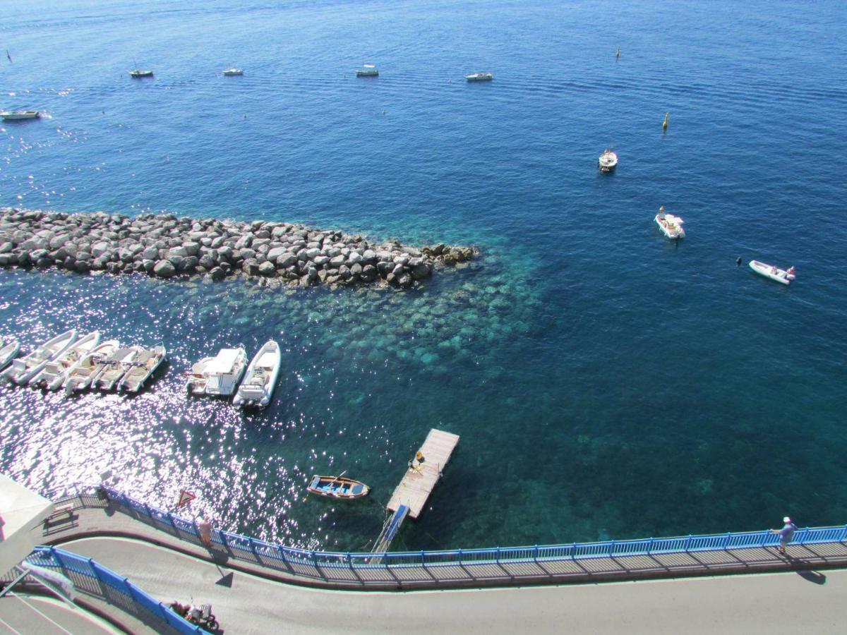Domus Claudia Hotel Atrani Exterior photo